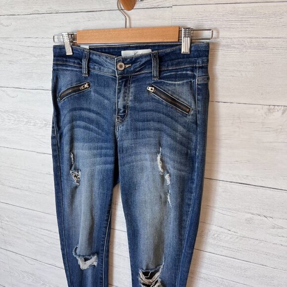 KanCan Jeans Womens SZ 26 Los Angeles Distressed Ankle Zipper Medium Wash Denim - Picture 7 of 16